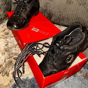 8.5 Black Tennis Shoes Gently Worn